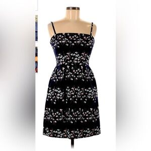 NWOT Vera Wang Dress, Sz 6. Navy jacquard, boning in bodice, cinched waist